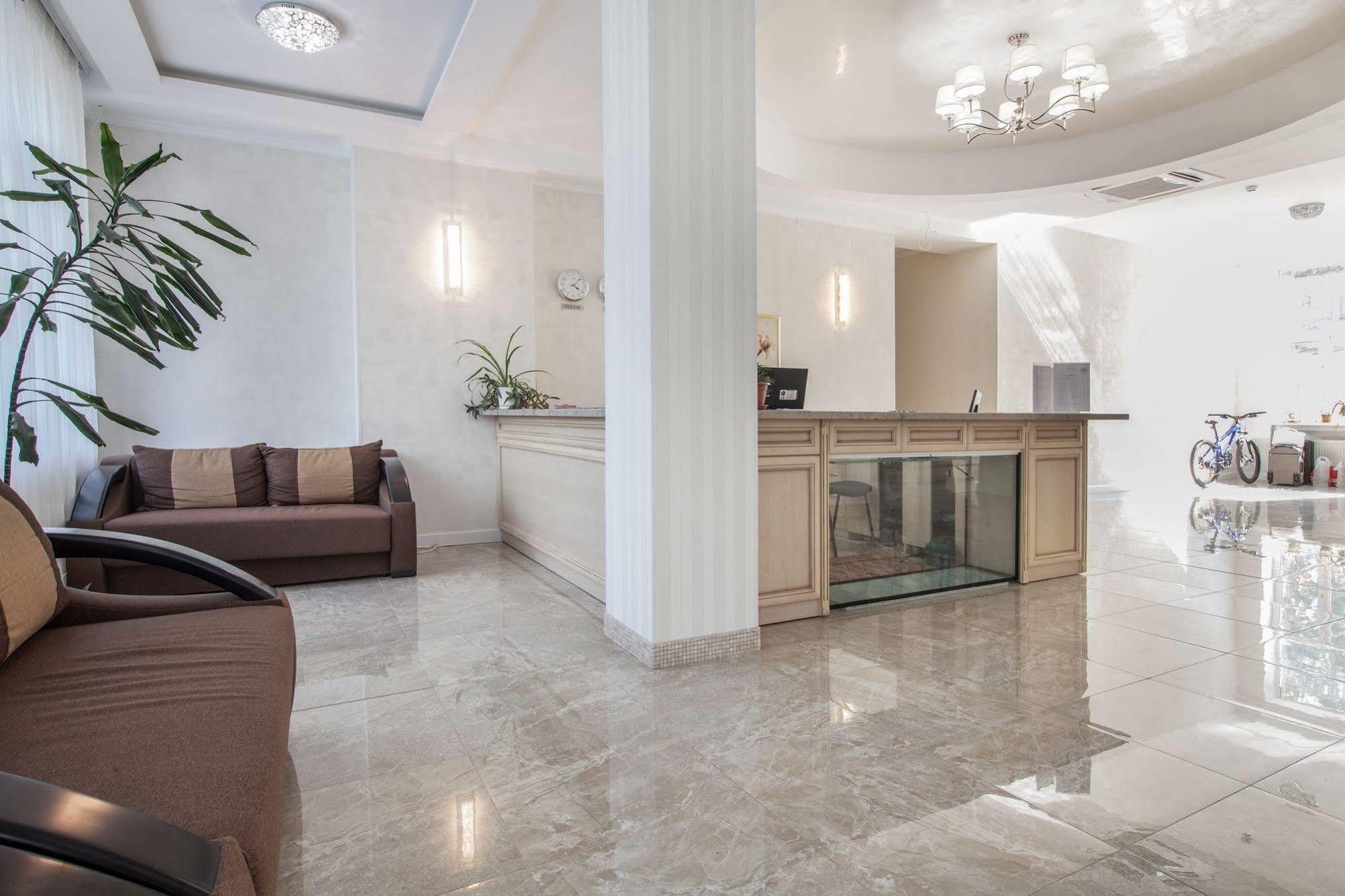 Arcadia Hotel Odessa Buitenkant foto