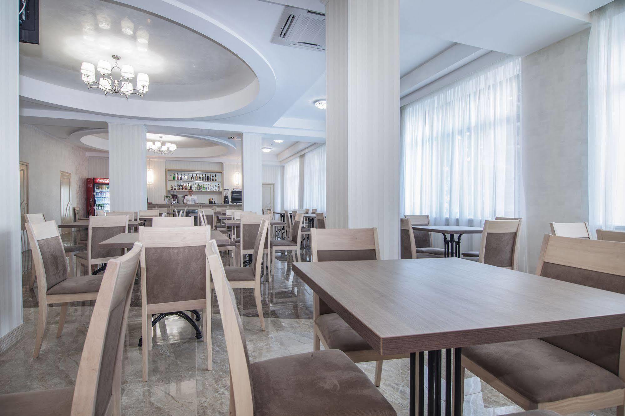 Arcadia Hotel Odessa Buitenkant foto